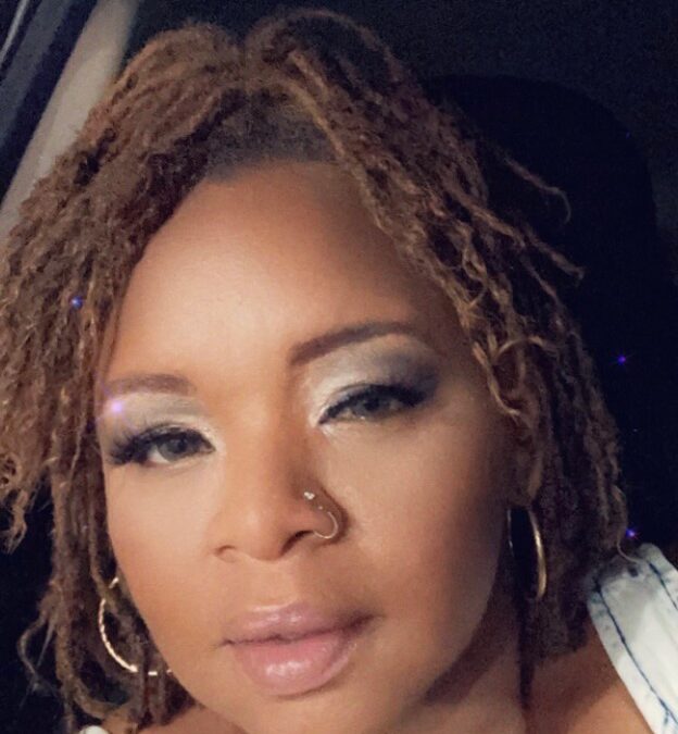 Ms. Tonna DaShelle Robertson